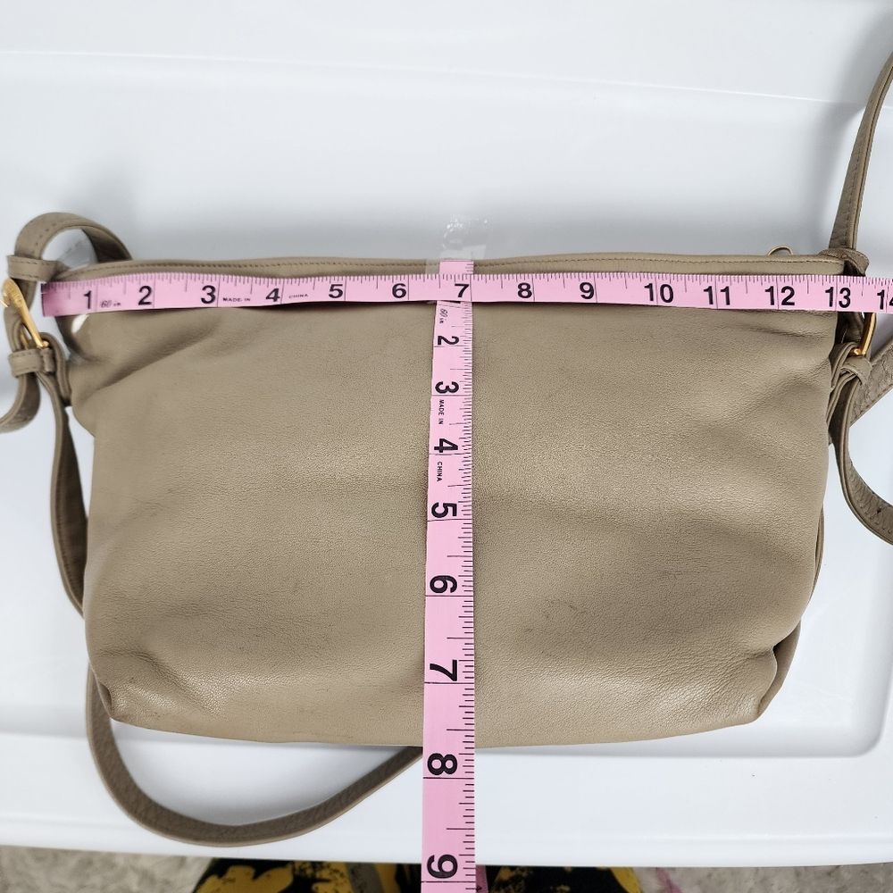 Stone Mountain Beige Tan Leather Slouch Shoulder Bag Purse Hobo Crossbody - Picture 6 of 16
